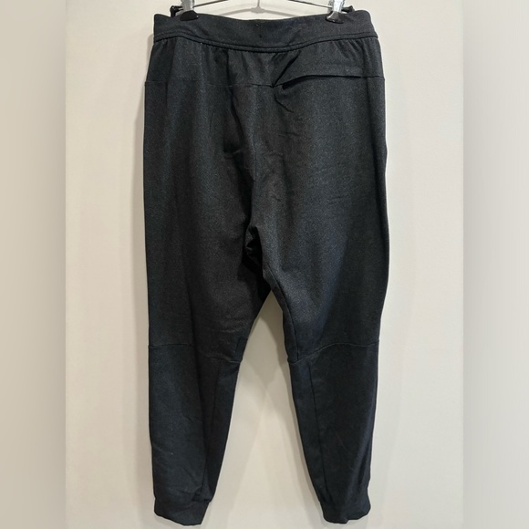 Men’s Lululemon Intent Joggers - Medium - Picture 2 of 4